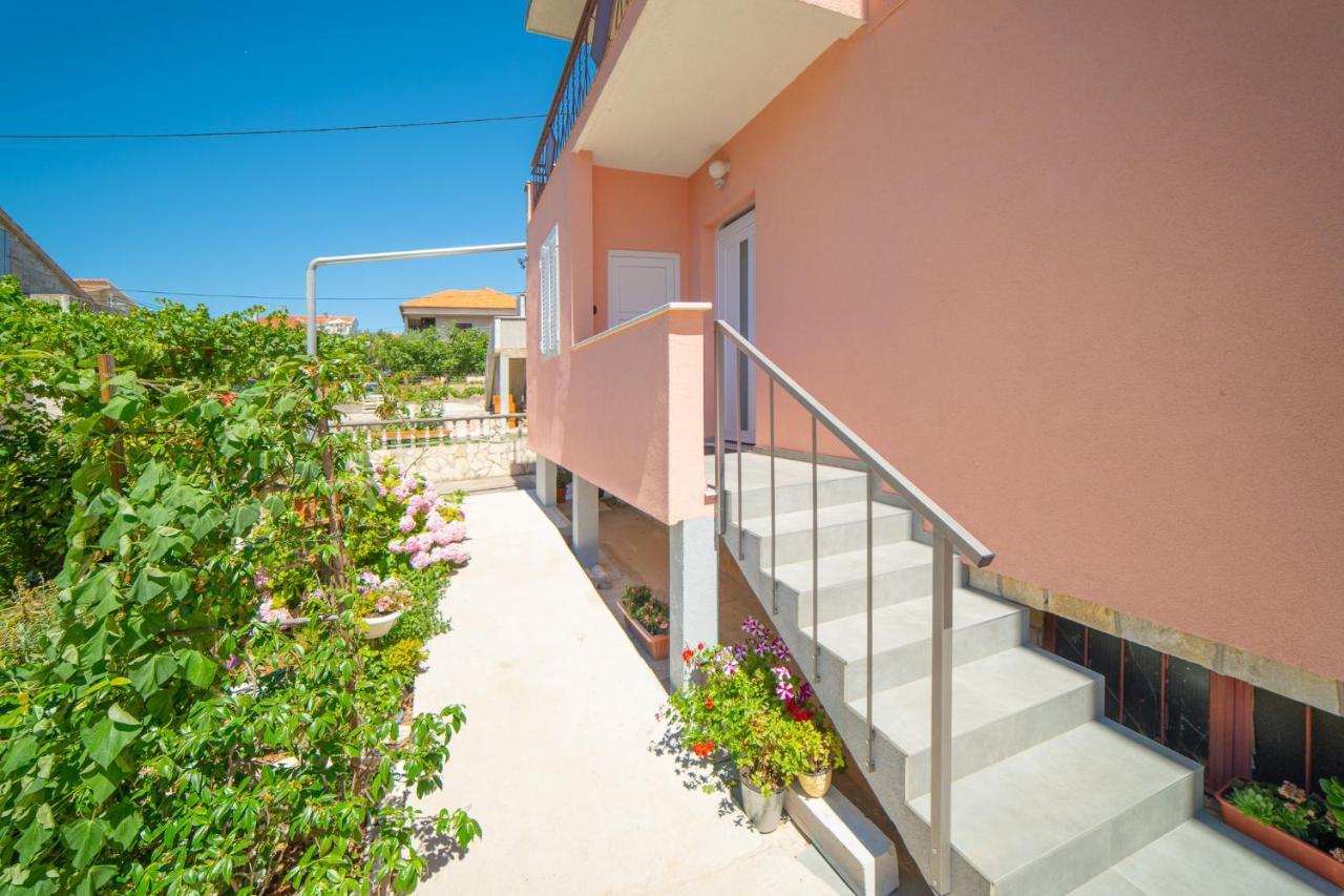 House Of Mile Hotel Zadar Exterior photo
